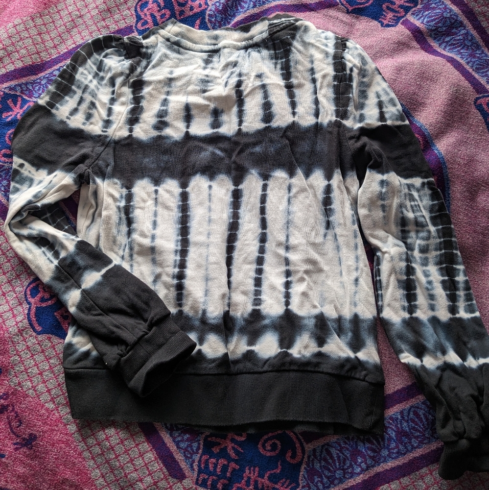 Who What Wear Navy Tie Dye Sweater